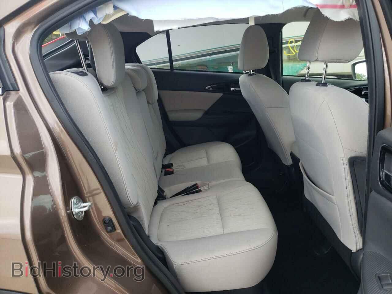 2018 MITSUBISHI ECLIPSE - VIN: JA4AT5AA9JZ041847 - Photo 6
