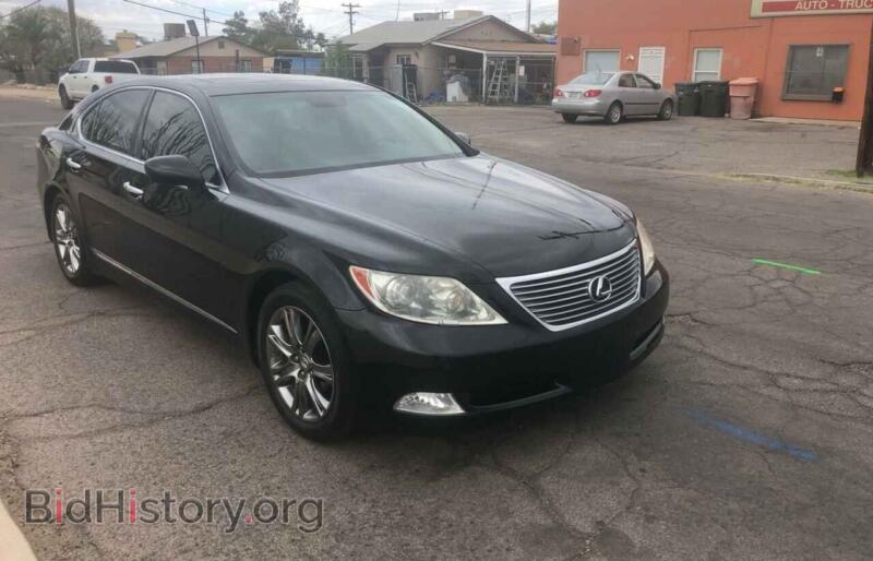 2008 Lexus LS460 (VIN JTHBL46F685068514) — фото 2 из 10