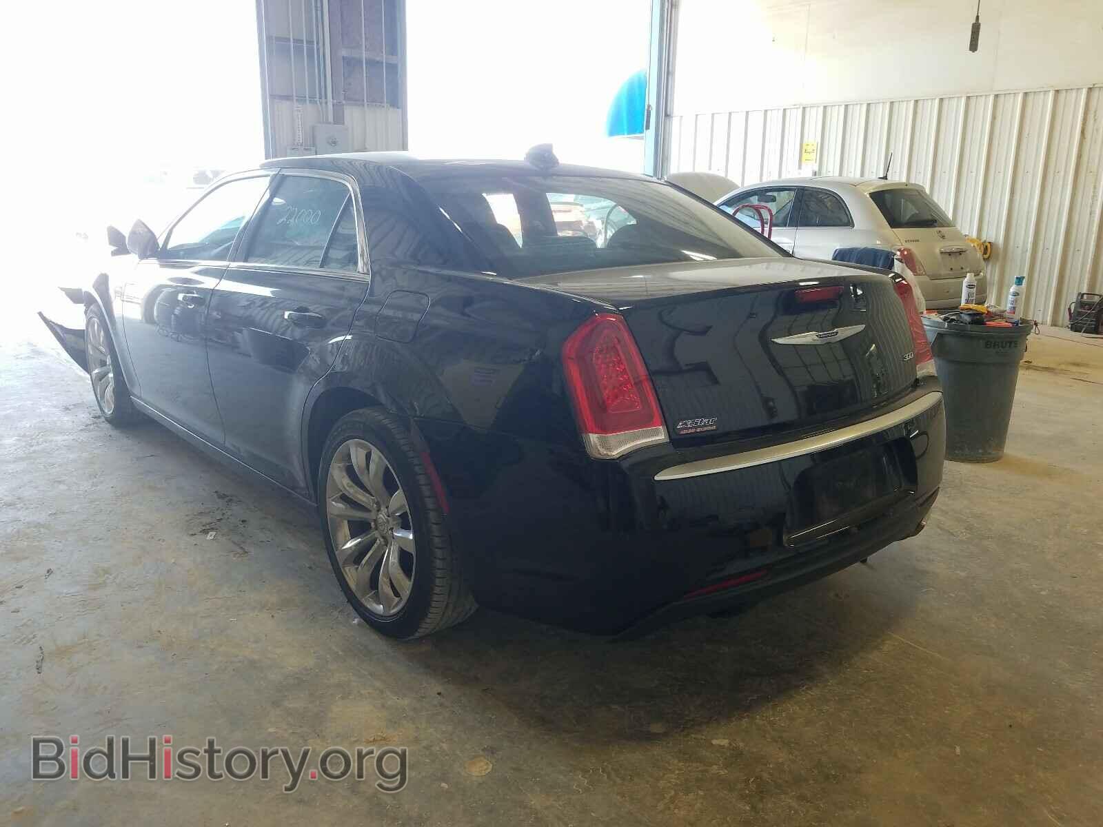 2019 CHRYSLER 300 - VIN: 2C3CCAAGXKH568913 - Фото 3