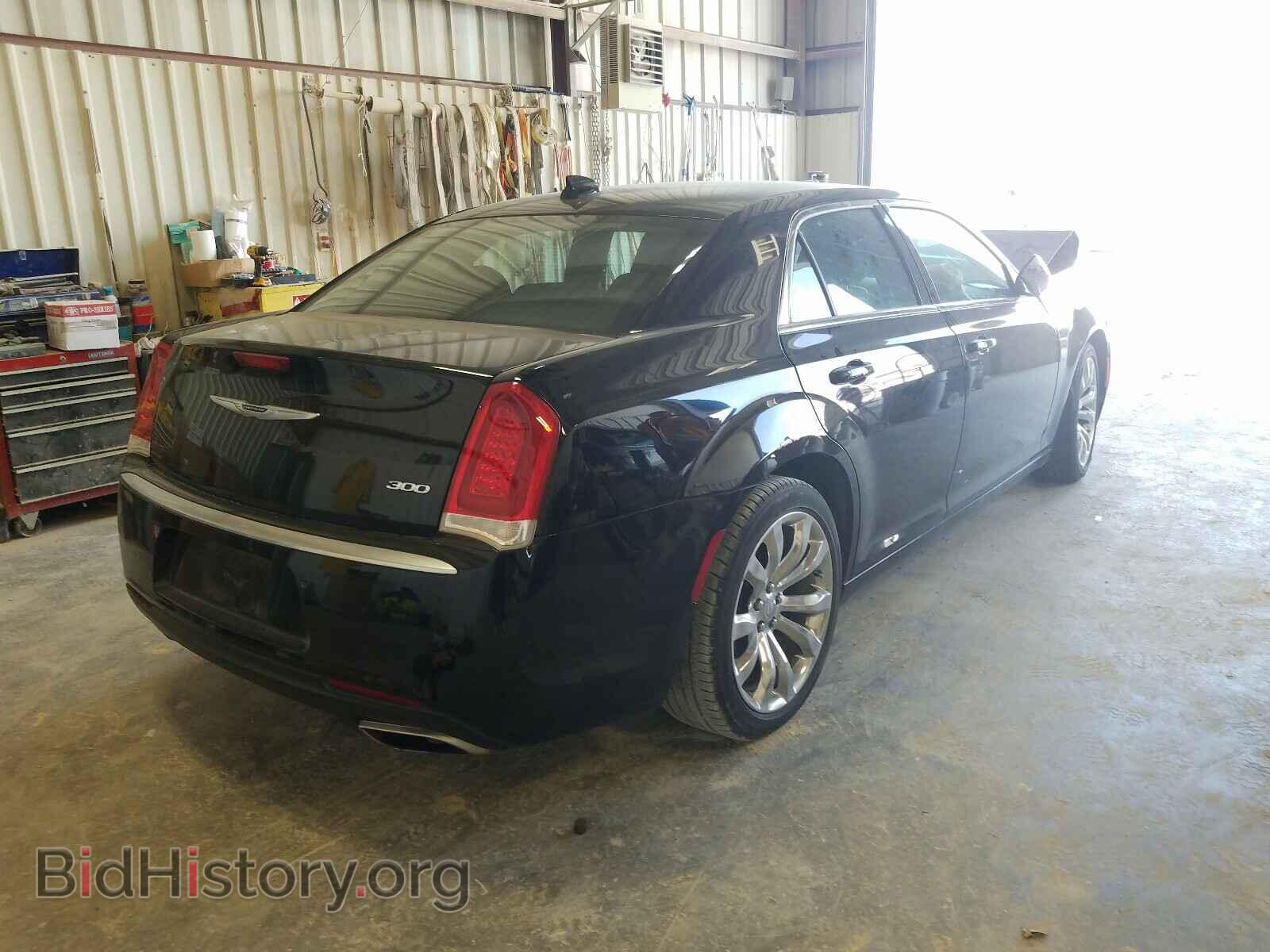 2019 CHRYSLER 300 - VIN: 2C3CCAAGXKH568913 - Фото 4