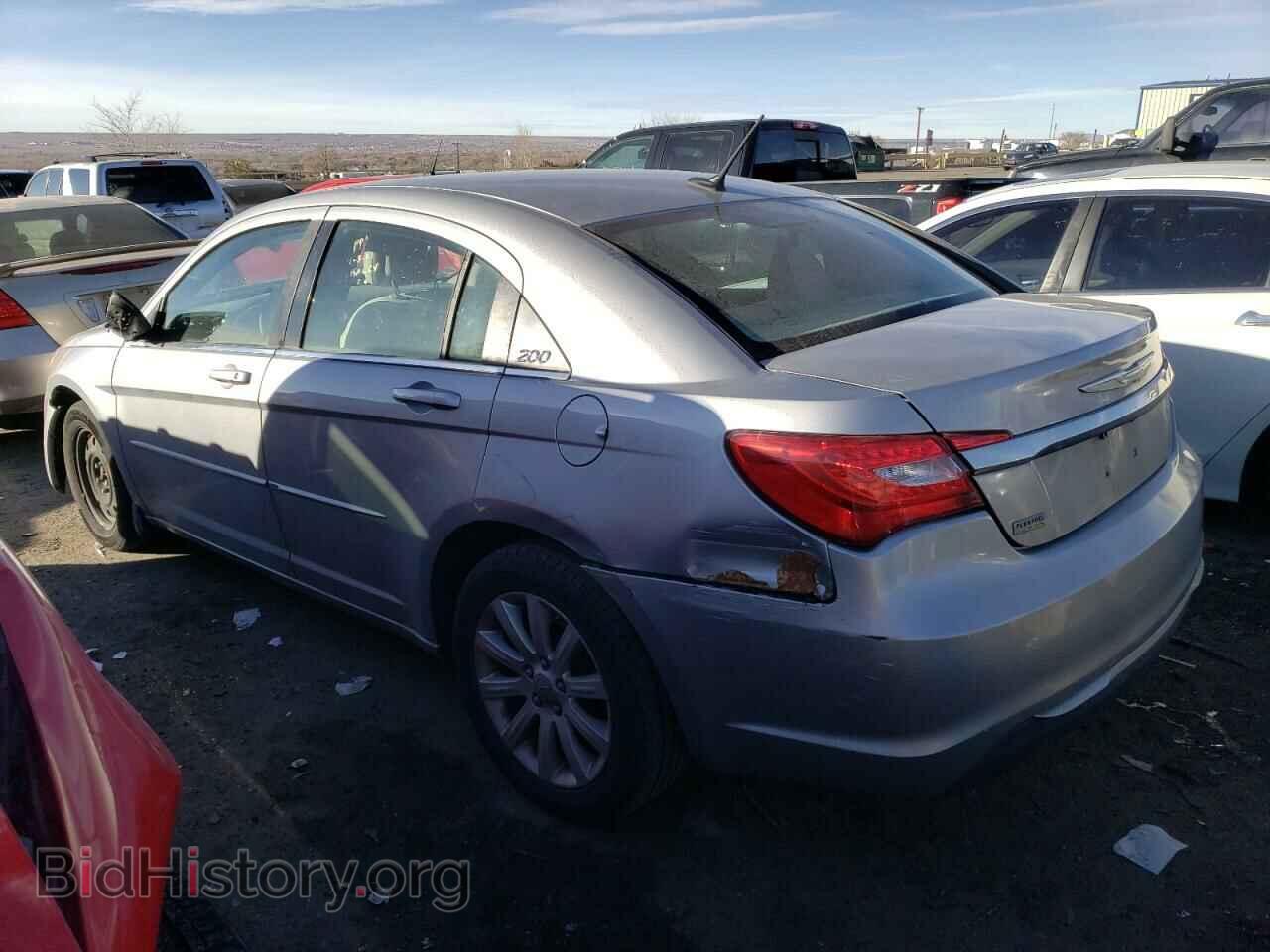 2013 CHRYSLER 200 - VIN: 1C3CCBBG3DN704121 - Фото 2