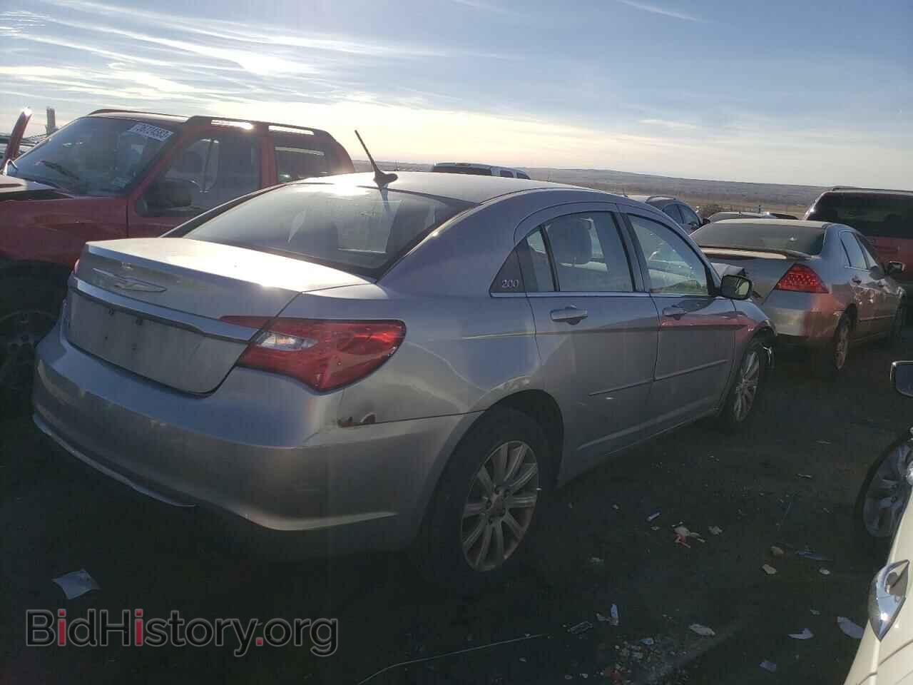 2013 CHRYSLER 200 - VIN: 1C3CCBBG3DN704121 - Фото 3
