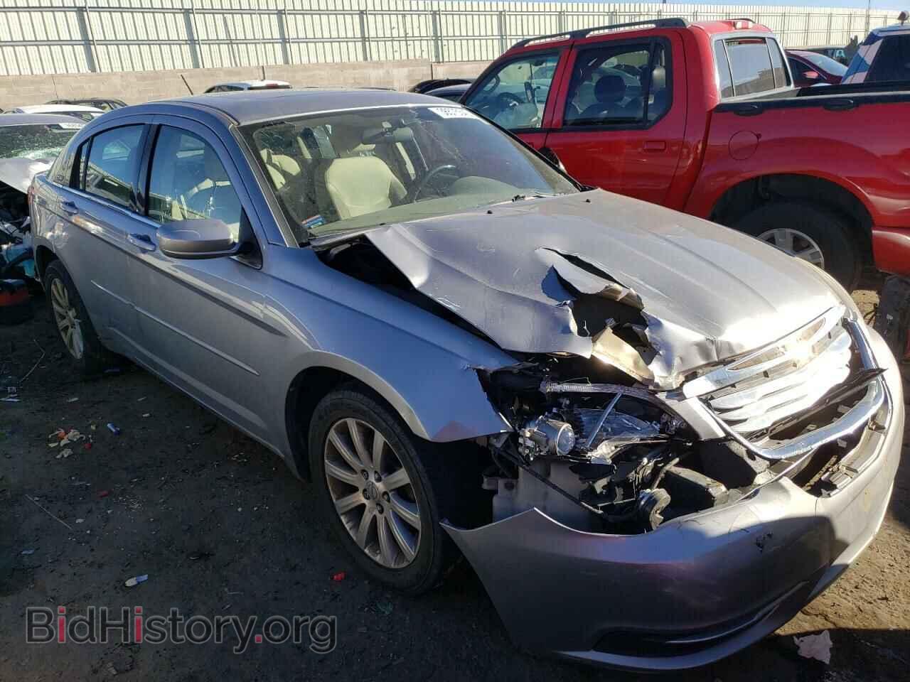2013 CHRYSLER 200 - VIN: 1C3CCBBG3DN704121 - Фото 4