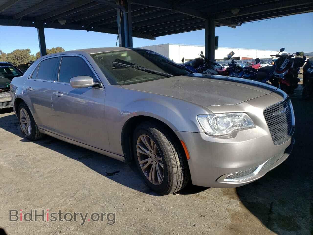 2017 CHRYSLER 300 - VIN: 2C3CCAAG7HH544268 - Фото 4