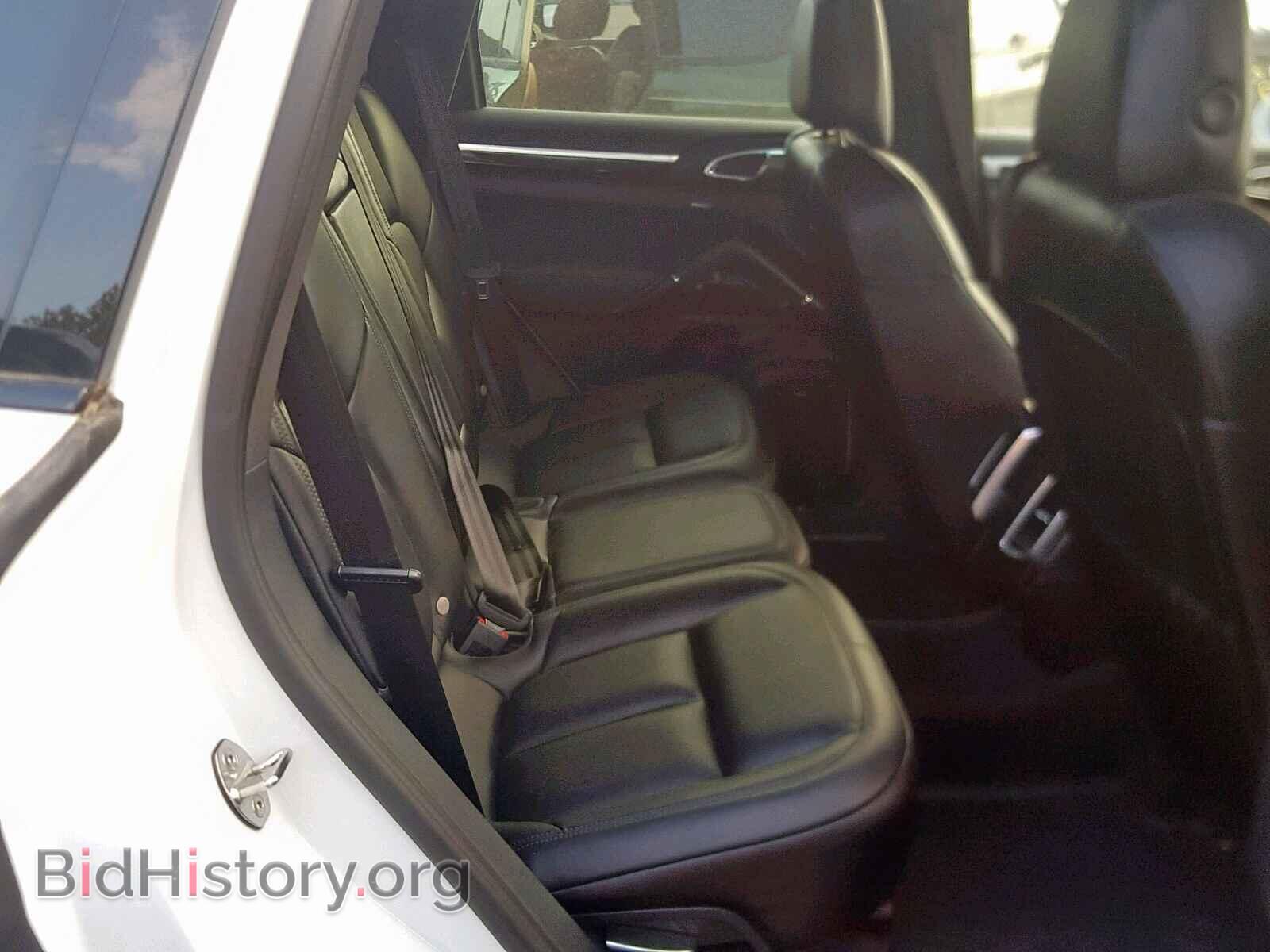 2017 PORSCHE CAYENNE - VIN: WP1AA2A21HKA86656 - Фото 6