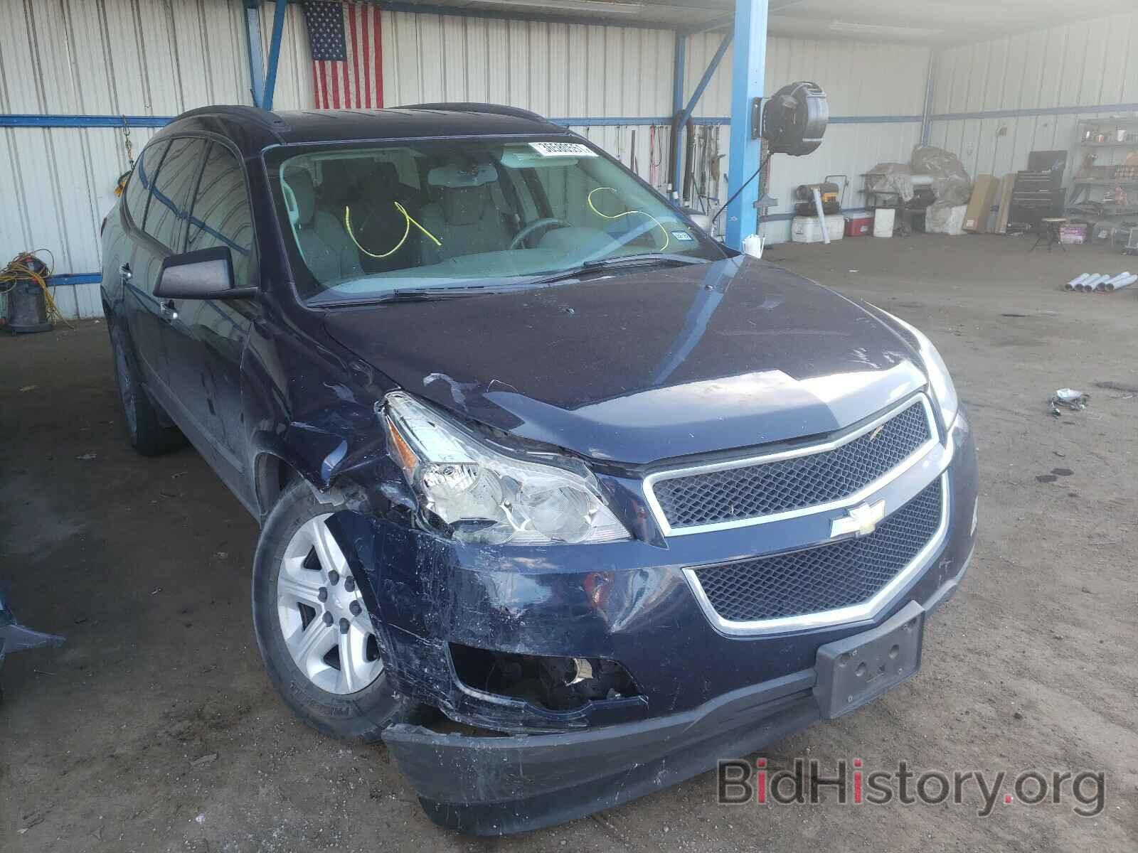 Photo 1GNKRFED8CJ146469 - CHEVROLET TRAVERSE 2012