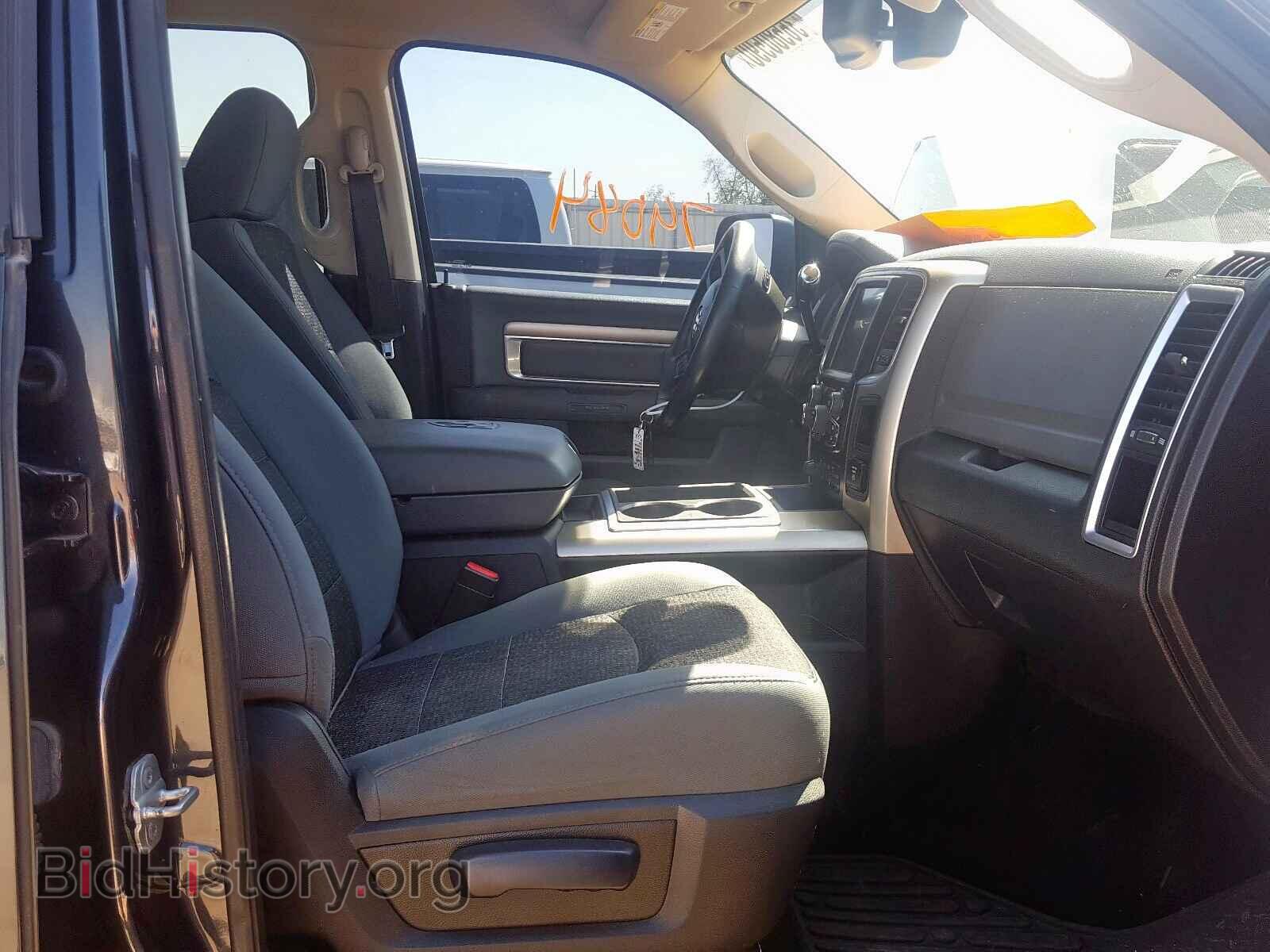 2014 RAM All Models - VIN: 3C6UR5DL5EG163374 - Фото 5