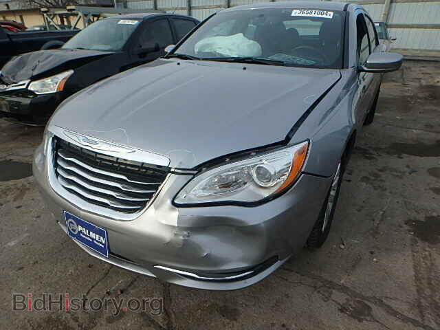 2013 CHRYSLER 200 - VIN: 1C3CCBBBXDN571393 - Фото 2