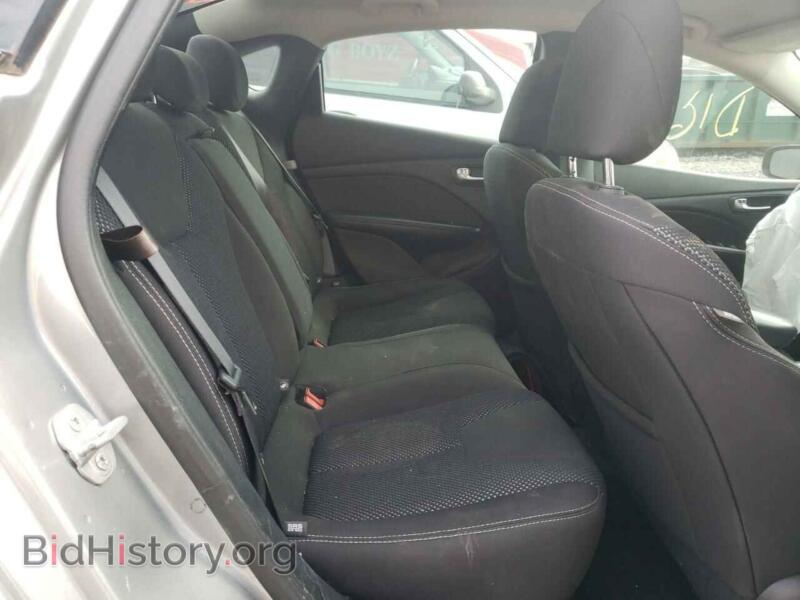 2015 Dodge DART (VIN 1C3CDFBB6FD281634) — photo 6 of 10