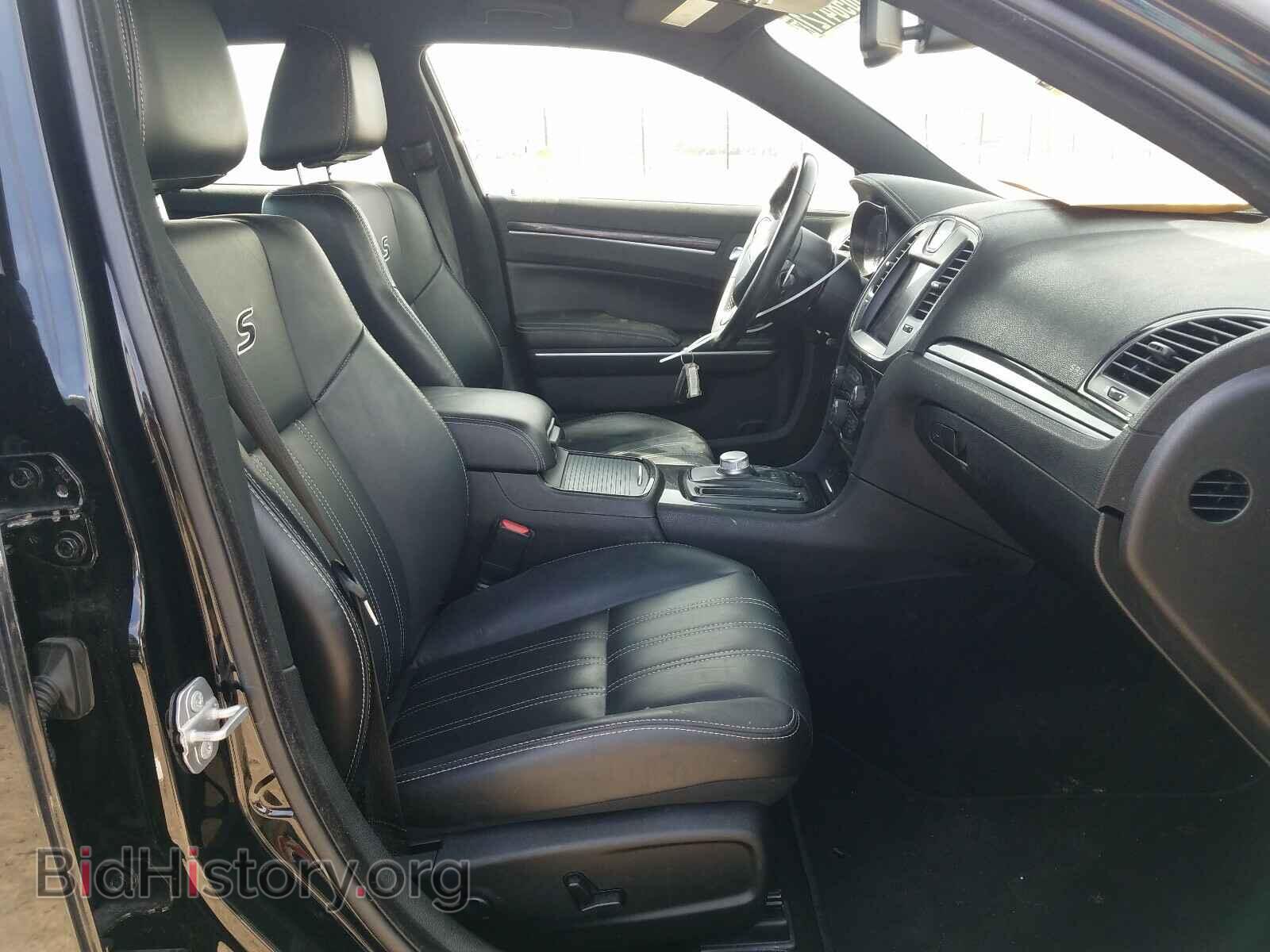 2019 CHRYSLER 300 - VIN: 2C3CCAGG2KH586099 - Фото 5