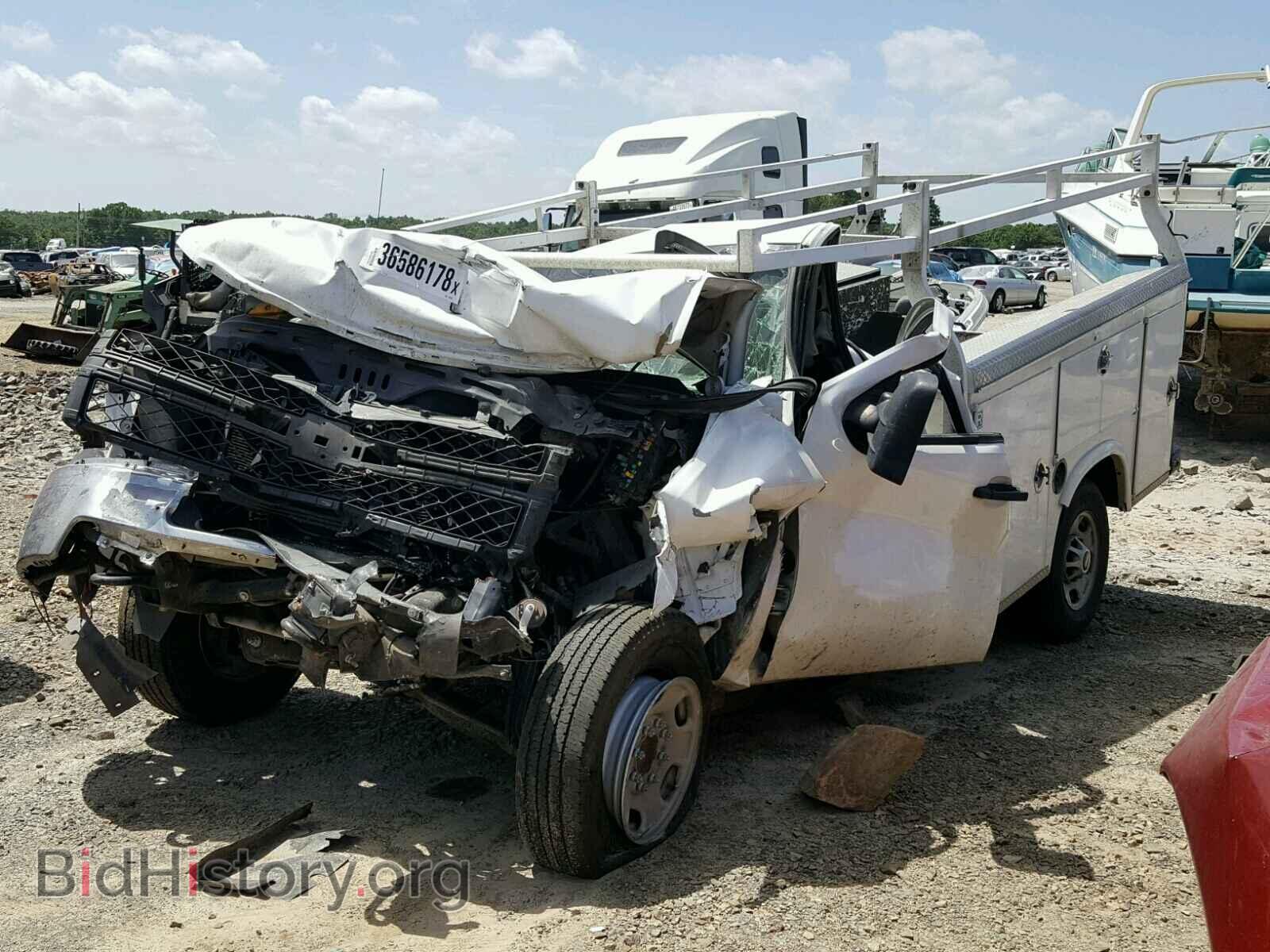 2011 CHEVROLET SILVERADO - VIN: 1GB0CVCG2BF202016 - Photo 2