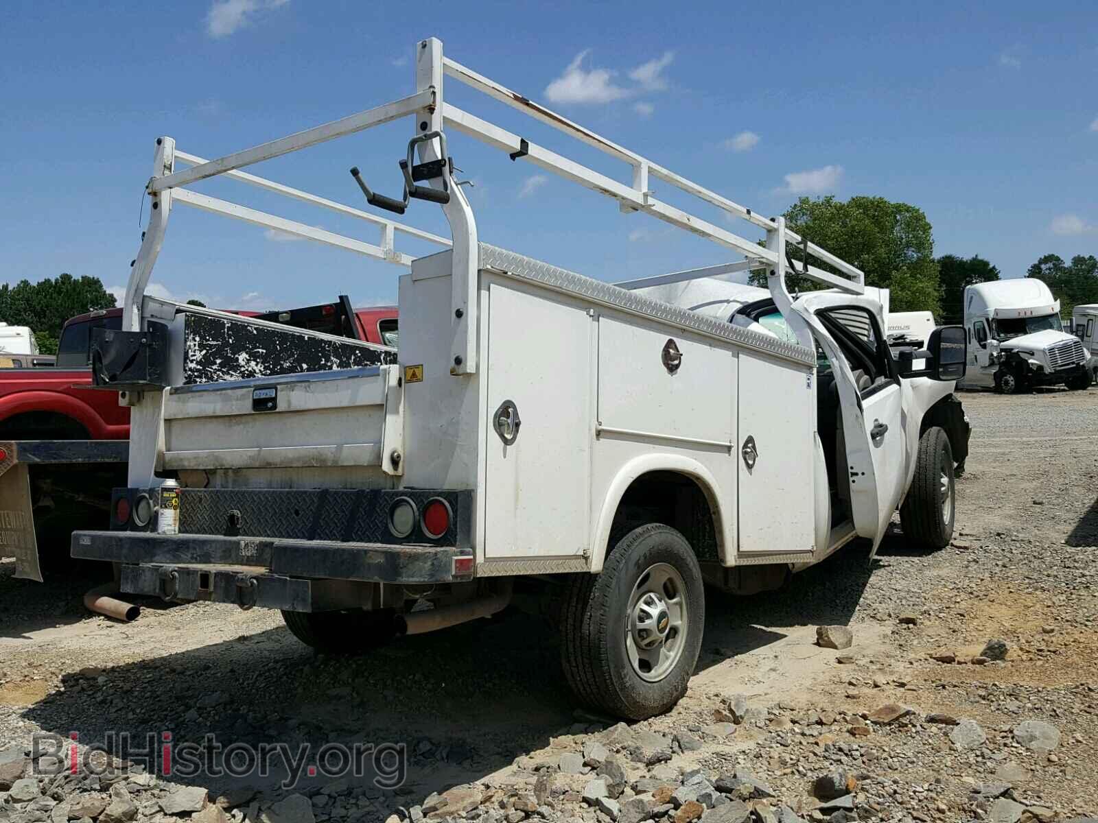 2011 CHEVROLET SILVERADO - VIN: 1GB0CVCG2BF202016 - Photo 4