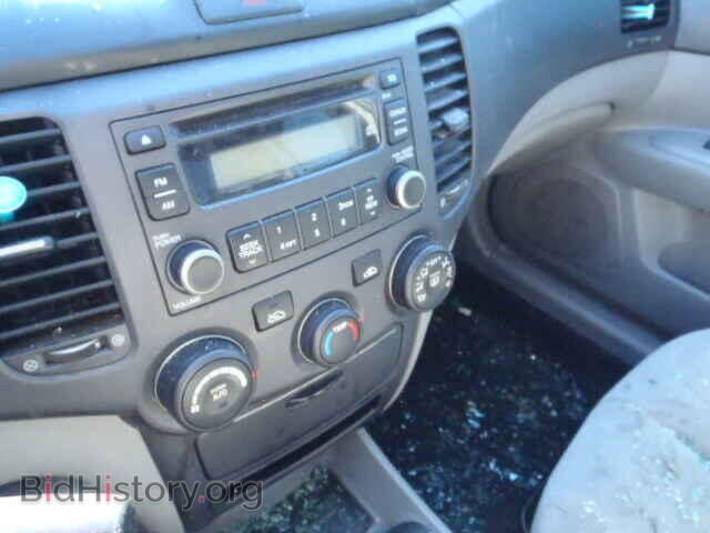2008 KIA OPTIMA - VIN: KNAGE123885239448 - Фото 9