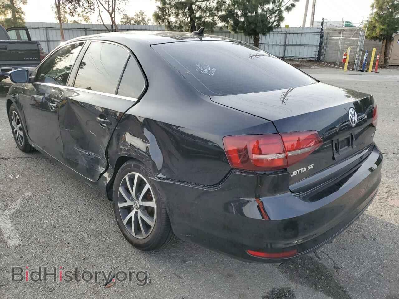 2017 VOLKSWAGEN JETTA - VIN: 3VWDB7AJ0HM205643 - Фото 2