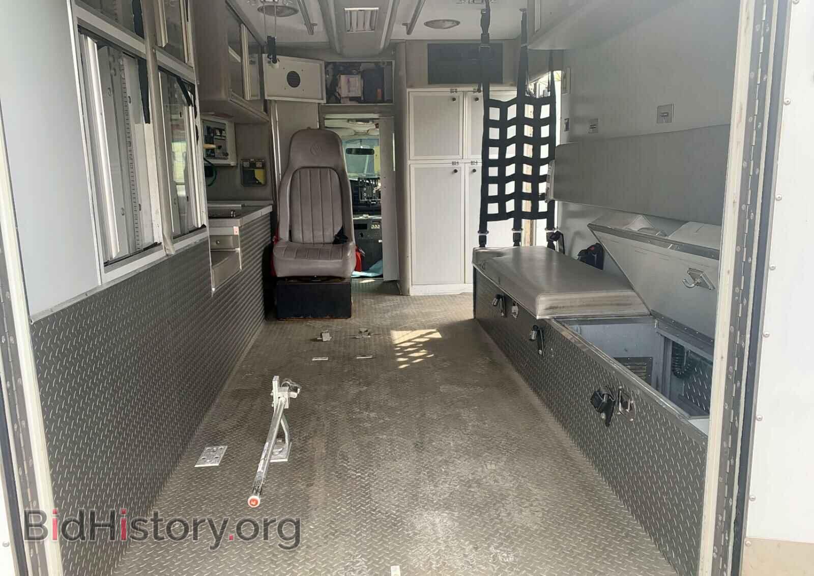 2006 FORD ECONOLINE - VIN: 1FDXE45P56DA88182 - Photo 6