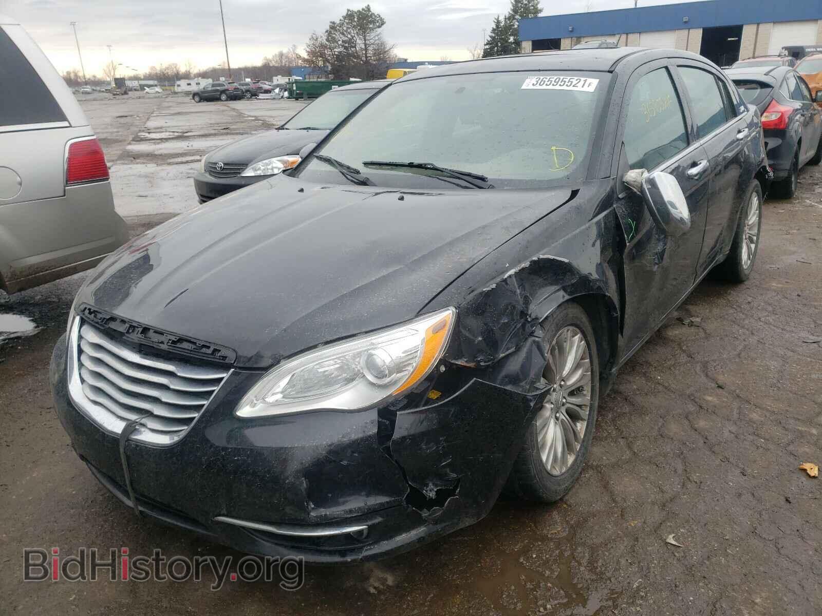 2013 CHRYSLER 200 - VIN: 1C3CCBCG1DN630017 - Photo 2
