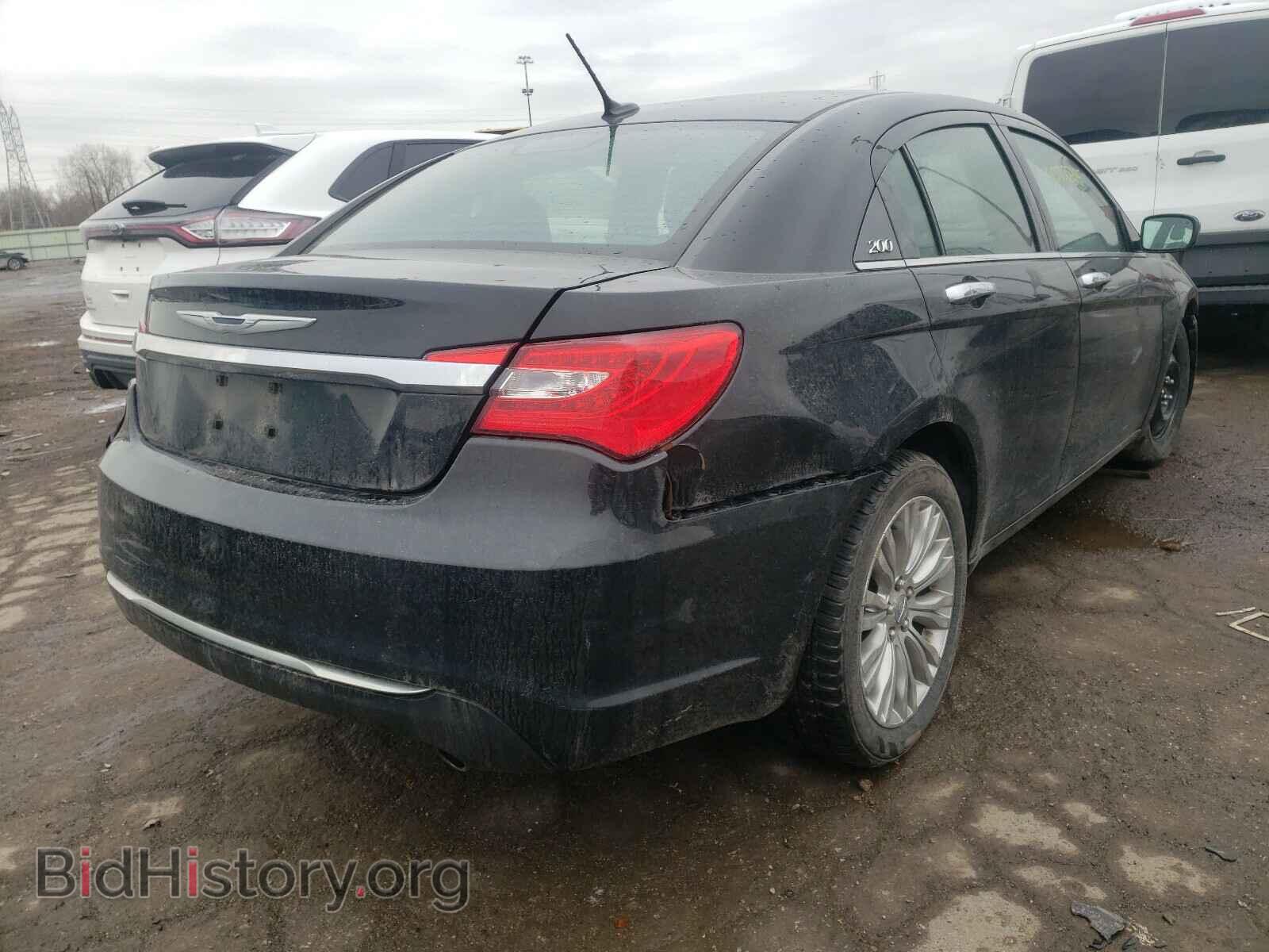 2013 CHRYSLER 200 - VIN: 1C3CCBCG1DN630017 - Photo 4