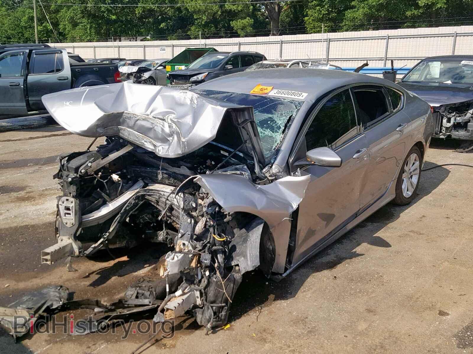 2015 CHRYSLER 200 - VIN: 1C3CCCAB6FN576701 - Photo 2