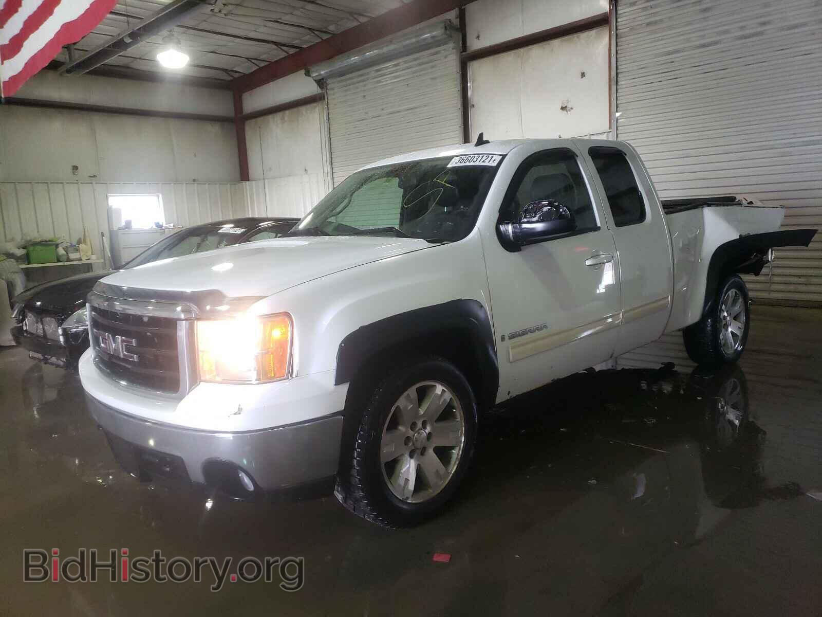 2007 GMC SIERRA - VIN: 1GTEK19067Z554013 - Фото 2