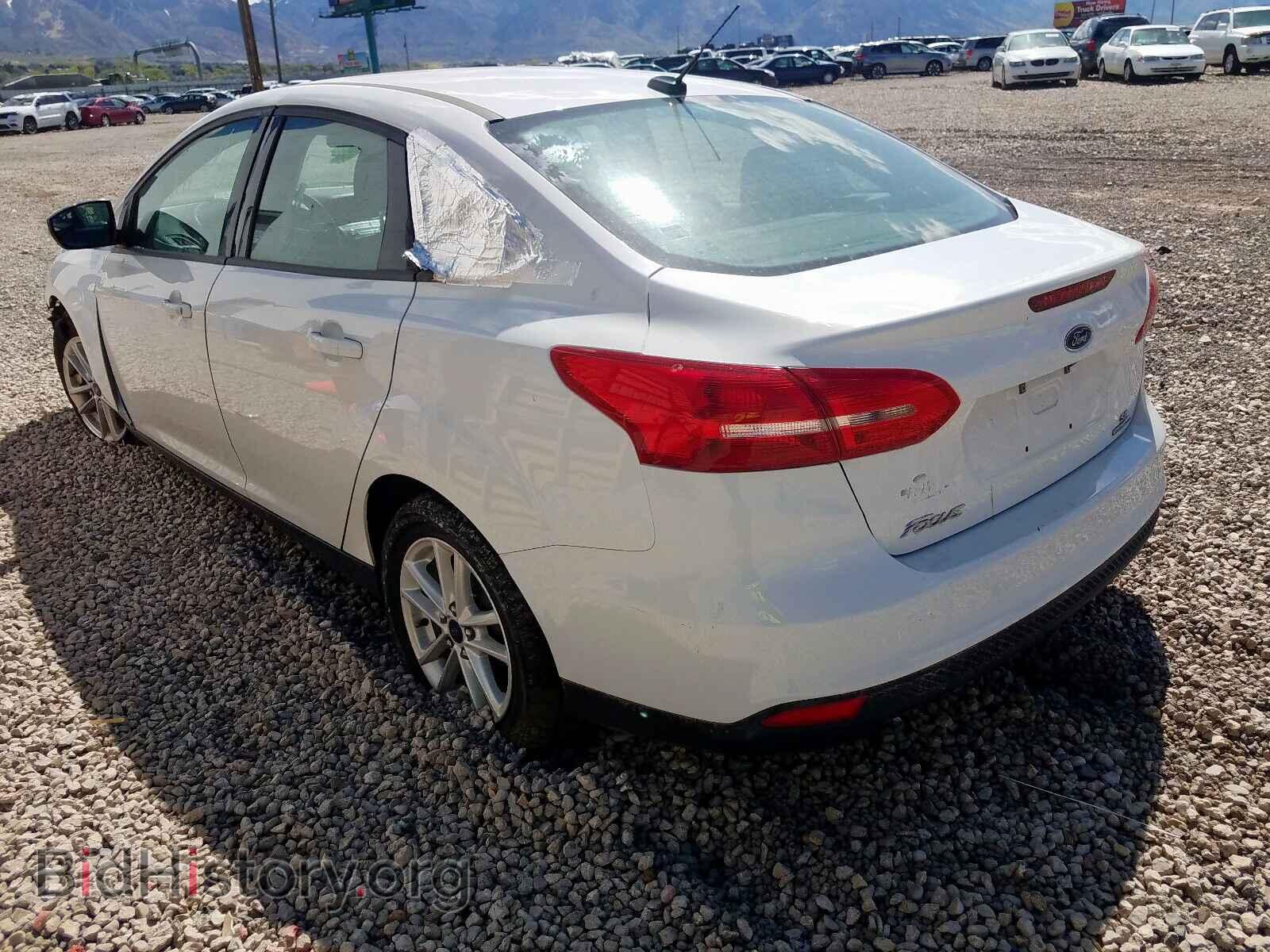 2016 FORD FOCUS - VIN: 1FADP3F23GL262875 - Photo 3