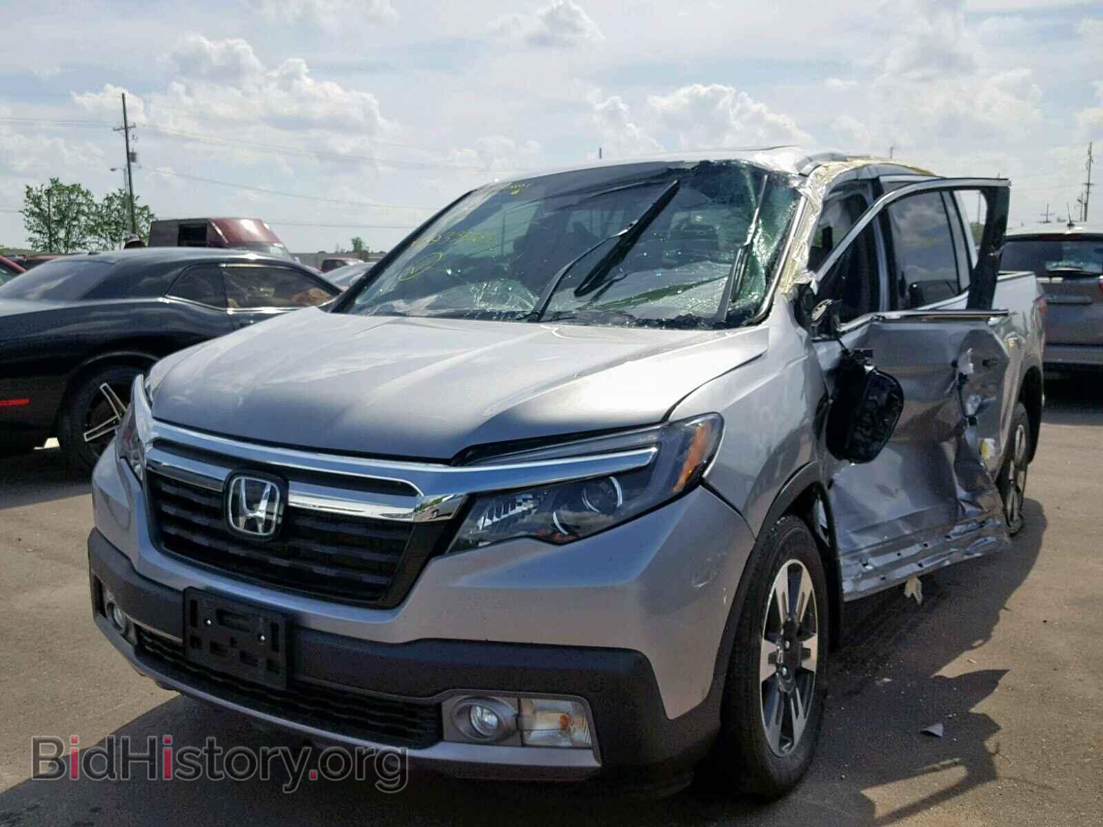 2017 HONDA RIDGELINE - VIN: 5FPYK3F7XHB033269 - Фото 2