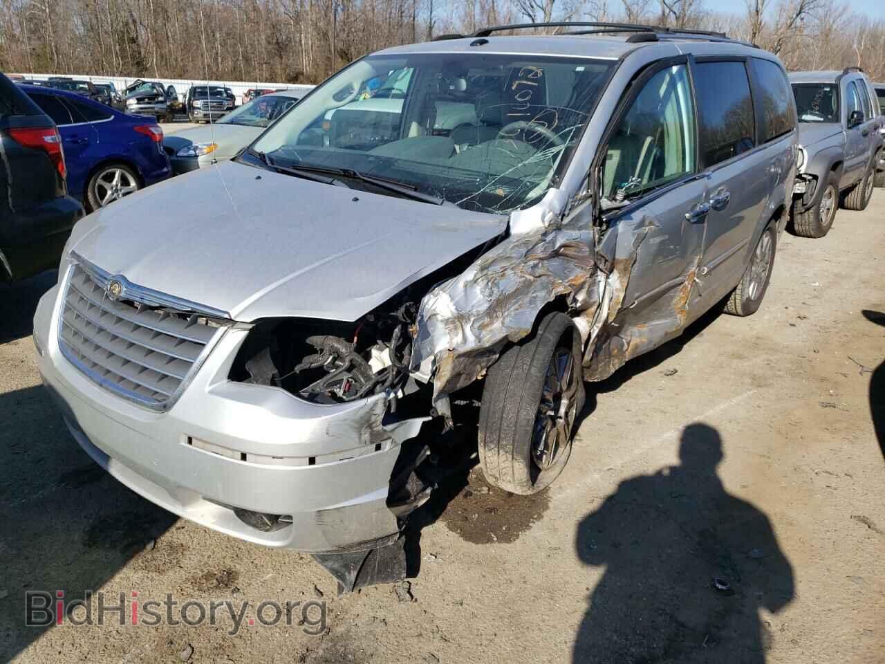 2009 CHRYSLER MINIVAN - VIN: 2A8HR64X79R646912 - Photo 2