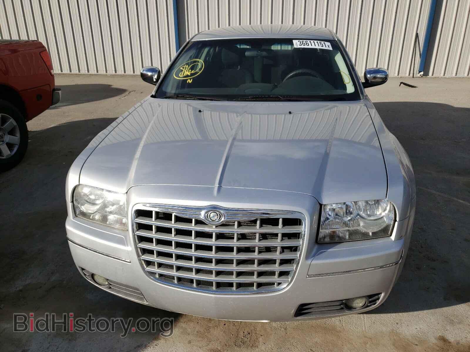 2010 CHRYSLER 300 - VIN: 2C3CA4CD2AH199800 - Фото 10