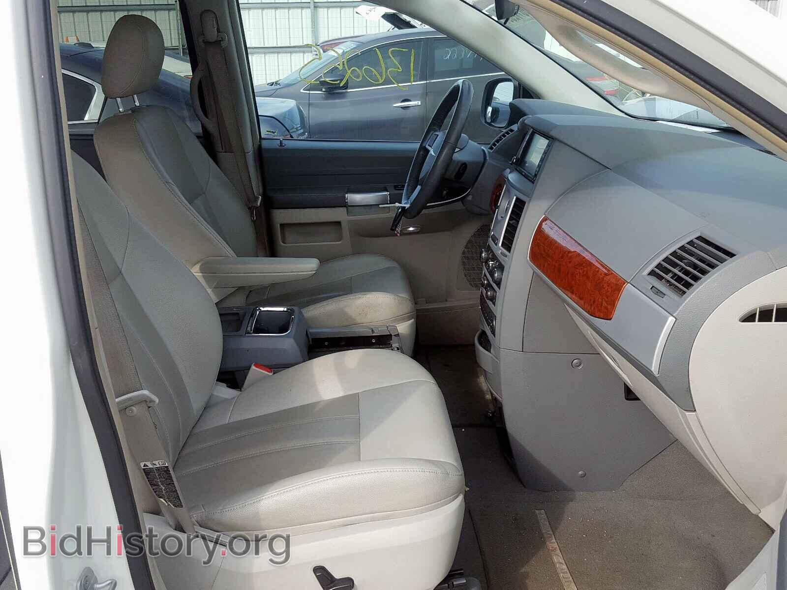 2008 CHRYSLER MINIVAN - VIN: 2A8HR54P98R820116 - Photo 5