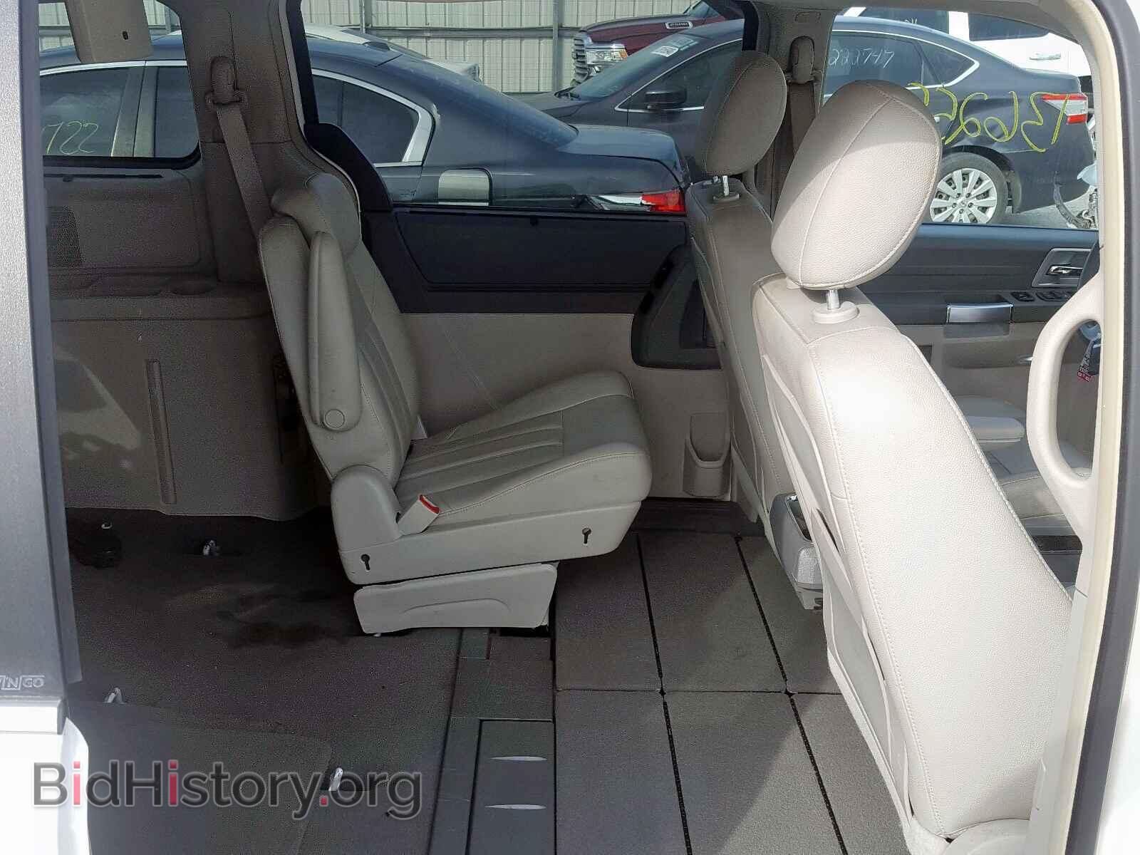 2008 CHRYSLER MINIVAN - VIN: 2A8HR54P98R820116 - Photo 6