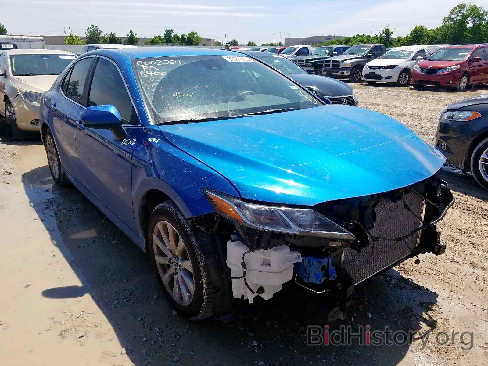 Photo 4T1C11AK3LU318400 - TOYOTA CAMRY 2020