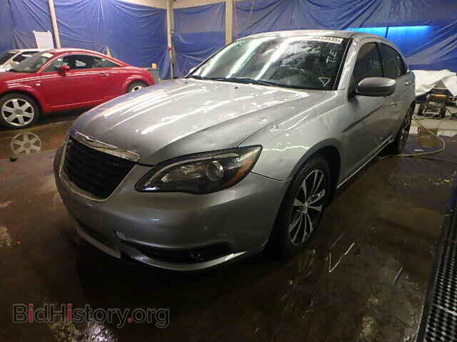 2013 CHRYSLER 200 - VIN: 1C3CCBBG0DN747332 - Фото 2