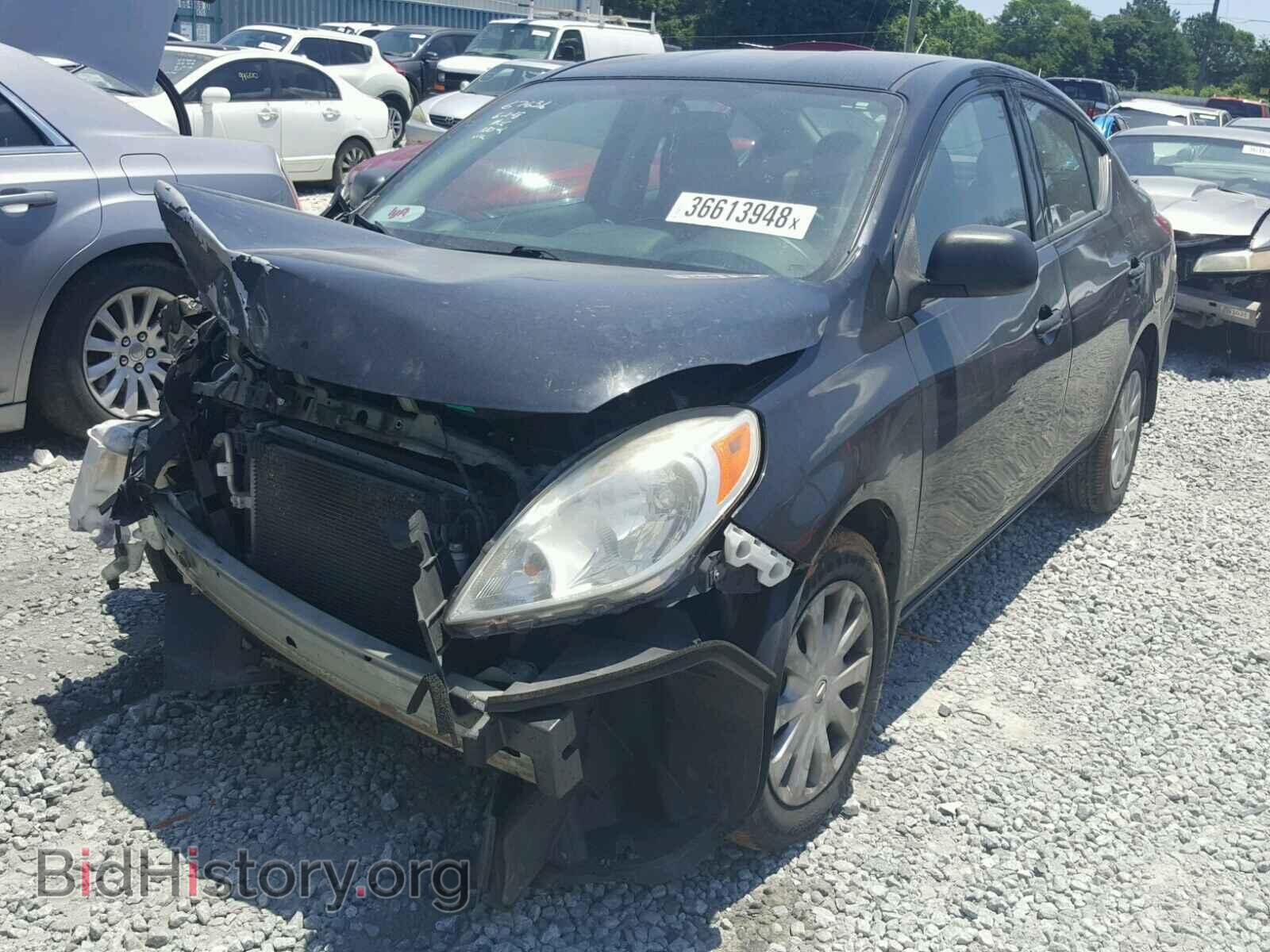 2013 NISSAN VERSA - VIN: 3N1CN7AP1DL870807 - Фото 2