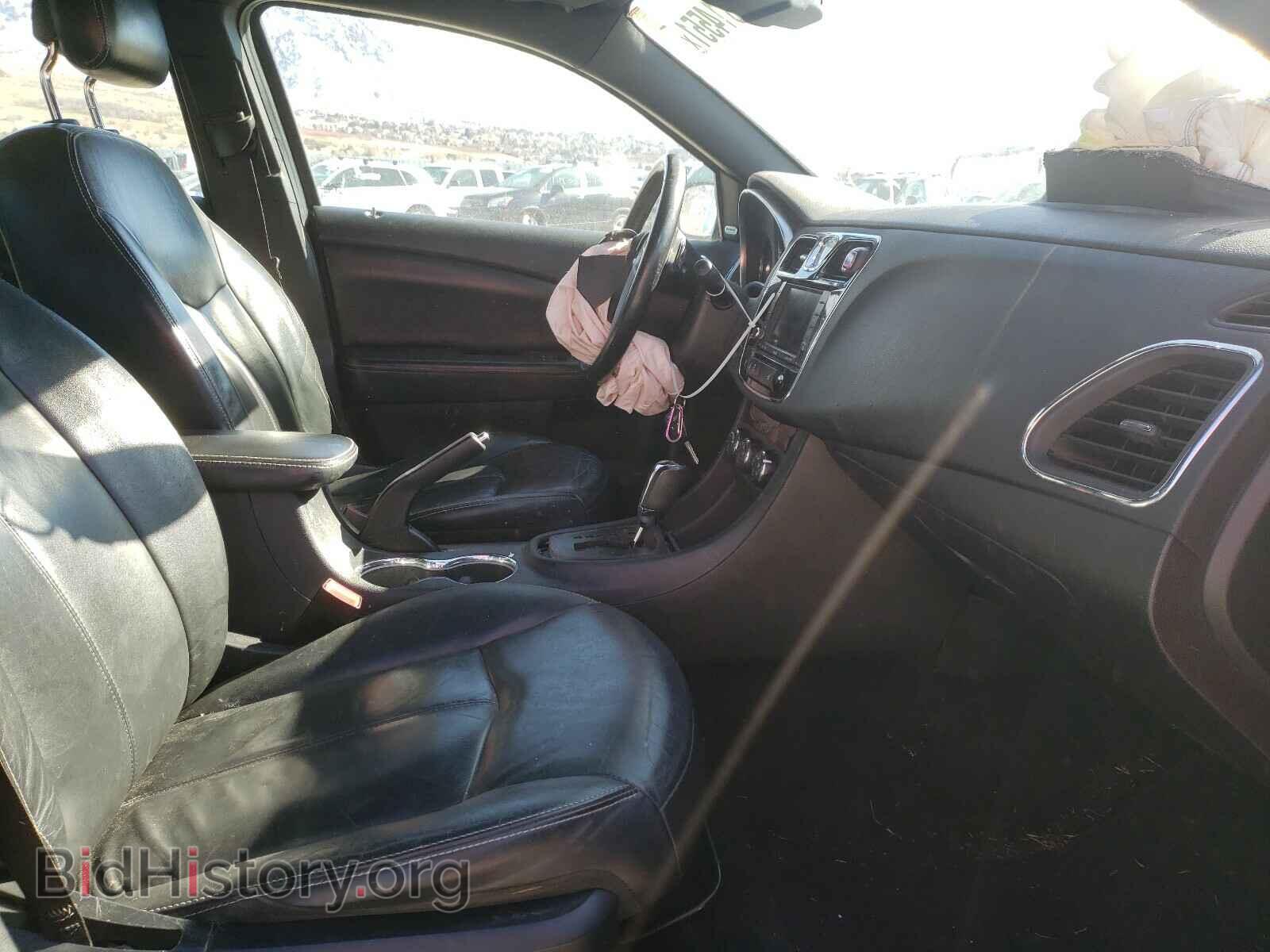 2011 CHRYSLER 200 - VIN: 1C3BC2FG5BN517742 - Фото 5