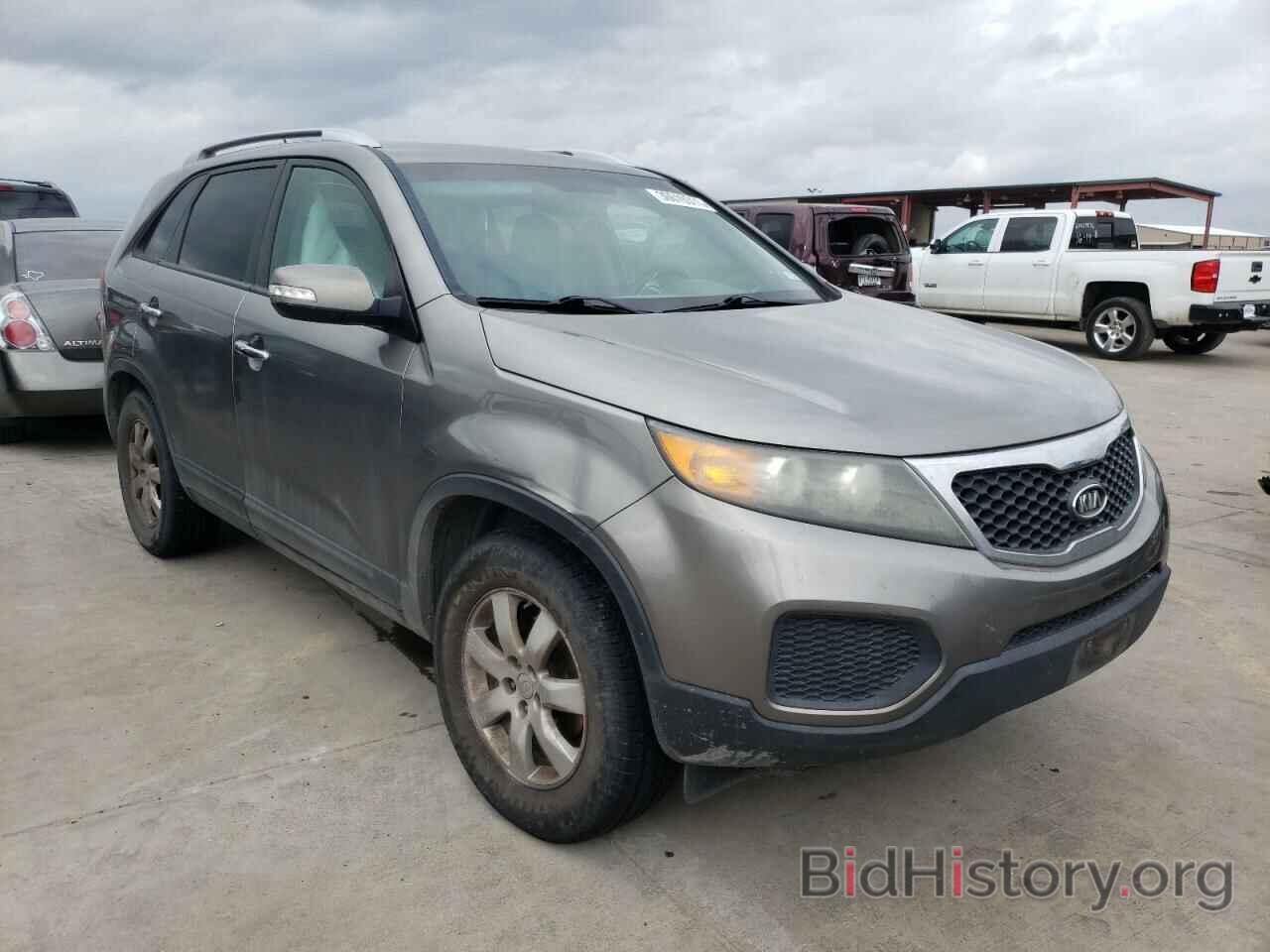 Photo 5XYKT4A21BG125660 - KIA SORENTO 2011