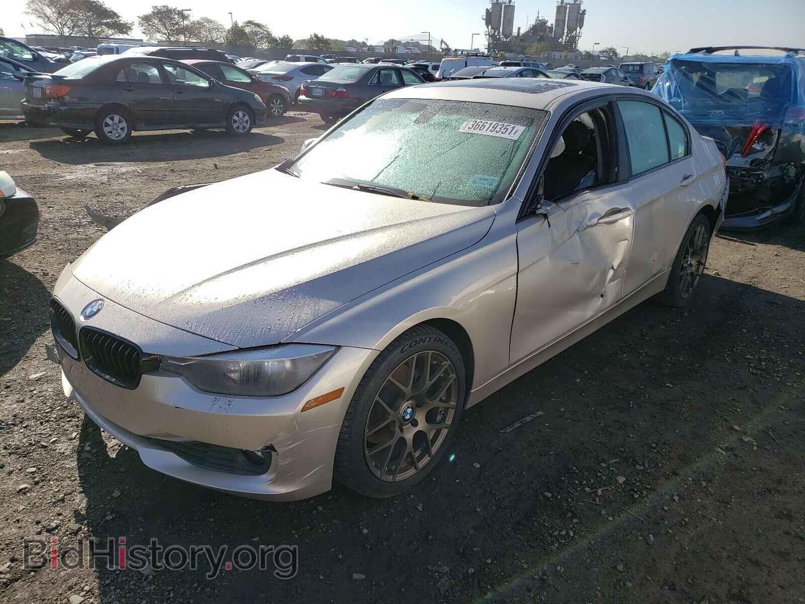 2013 BMW 3 SERIES - VIN: WBA3A5C52DF356092 - Фото 2