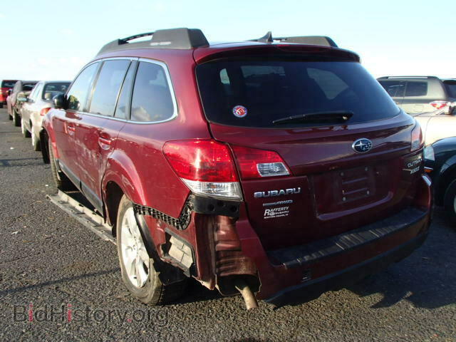 2011 SUBARU OUTBACK - VIN: 4S4BRBKC4B3358037 - Фото 3
