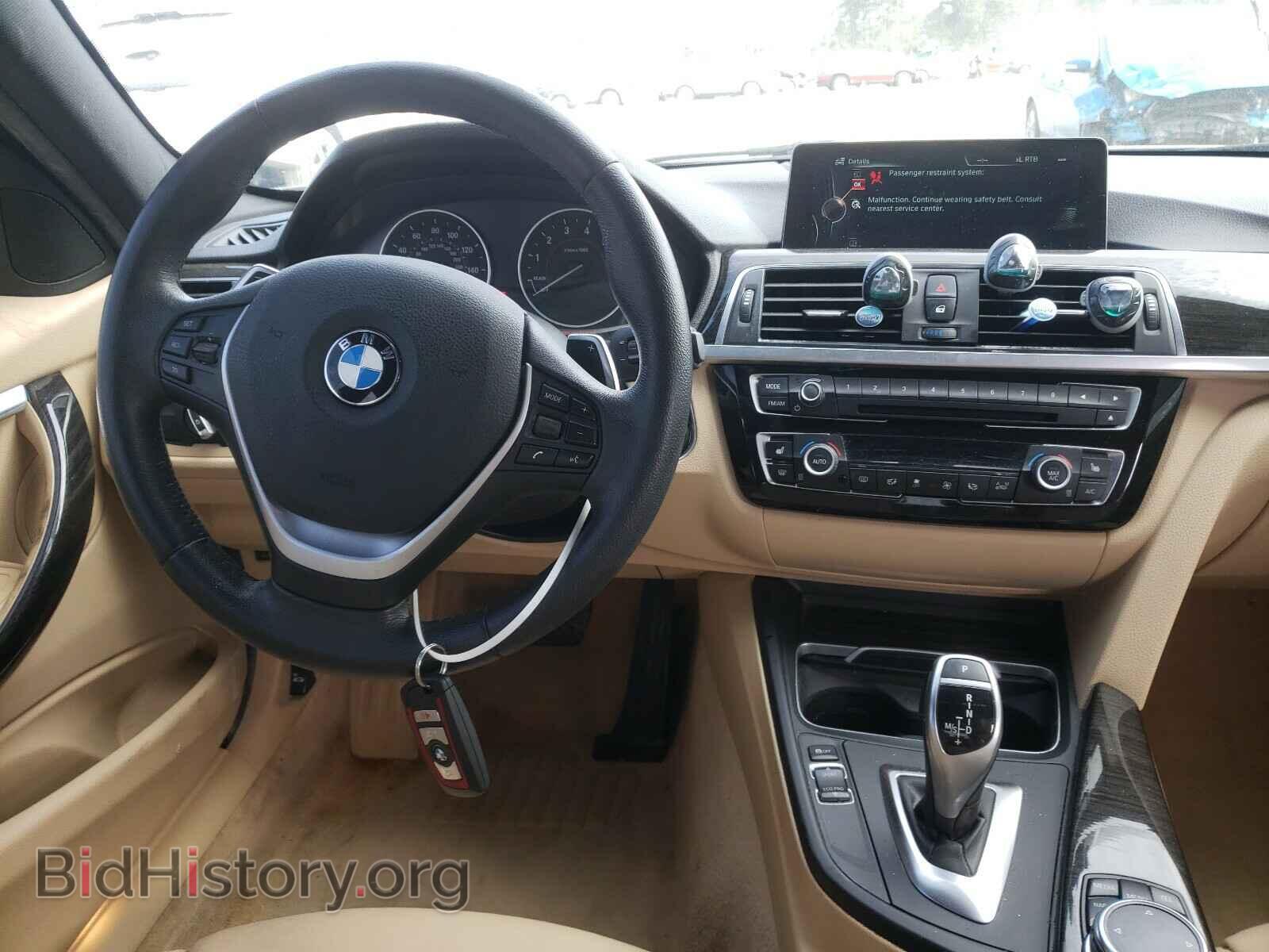 2016 BMW 3 SERIES - VIN: WBA8E9G53GNU28083 - Фото 9