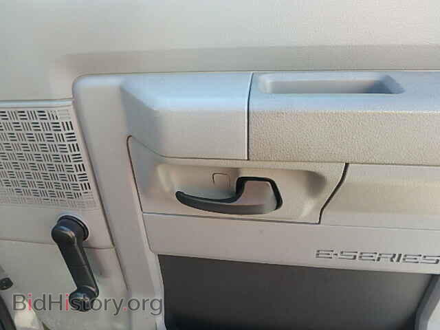 2009 FORD ECONOLINE - VIN: 1FBSS31L09DA66197 - Photo 10