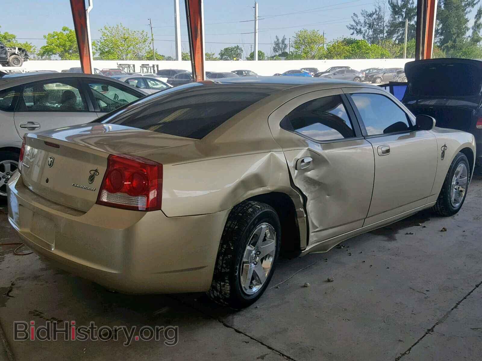 2010 DODGE CHARGER - VIN: 2B3CA4CD2AH215314 - Photo 4
