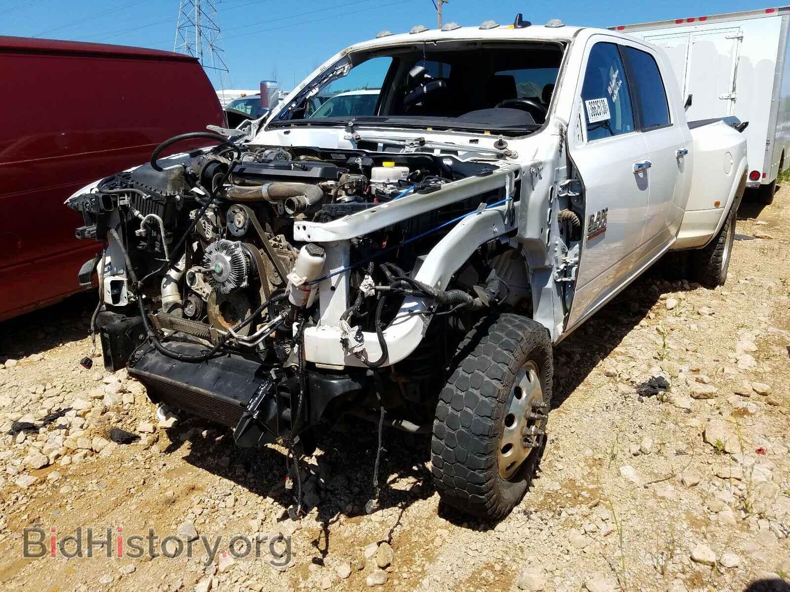 2017 RAM 3500 - VIN: 3C63RRML7HG550497 - Фото 2