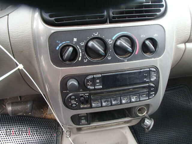 2004 DODGE NEON - VIN: 1B3ES56C34D564532 - Фото 9