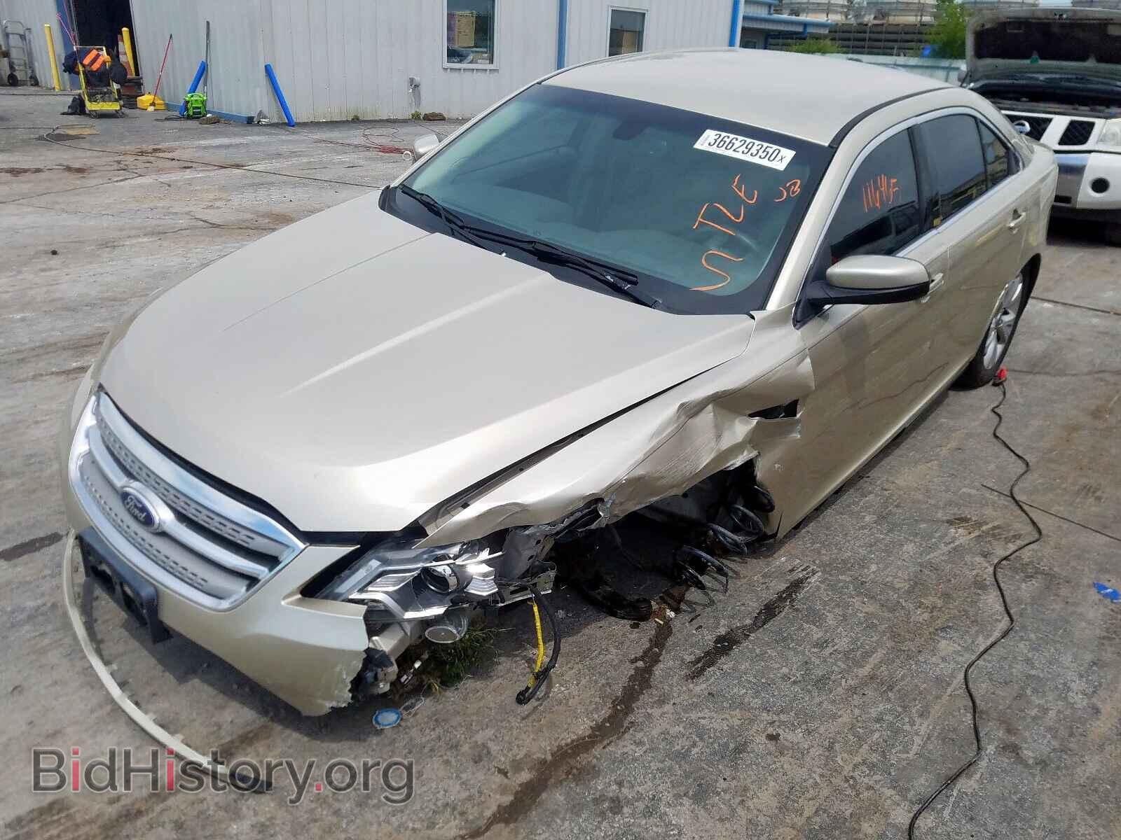 2011 FORD TAURUS - VIN: 1FAHP2EW7BG172470 - Фото 2