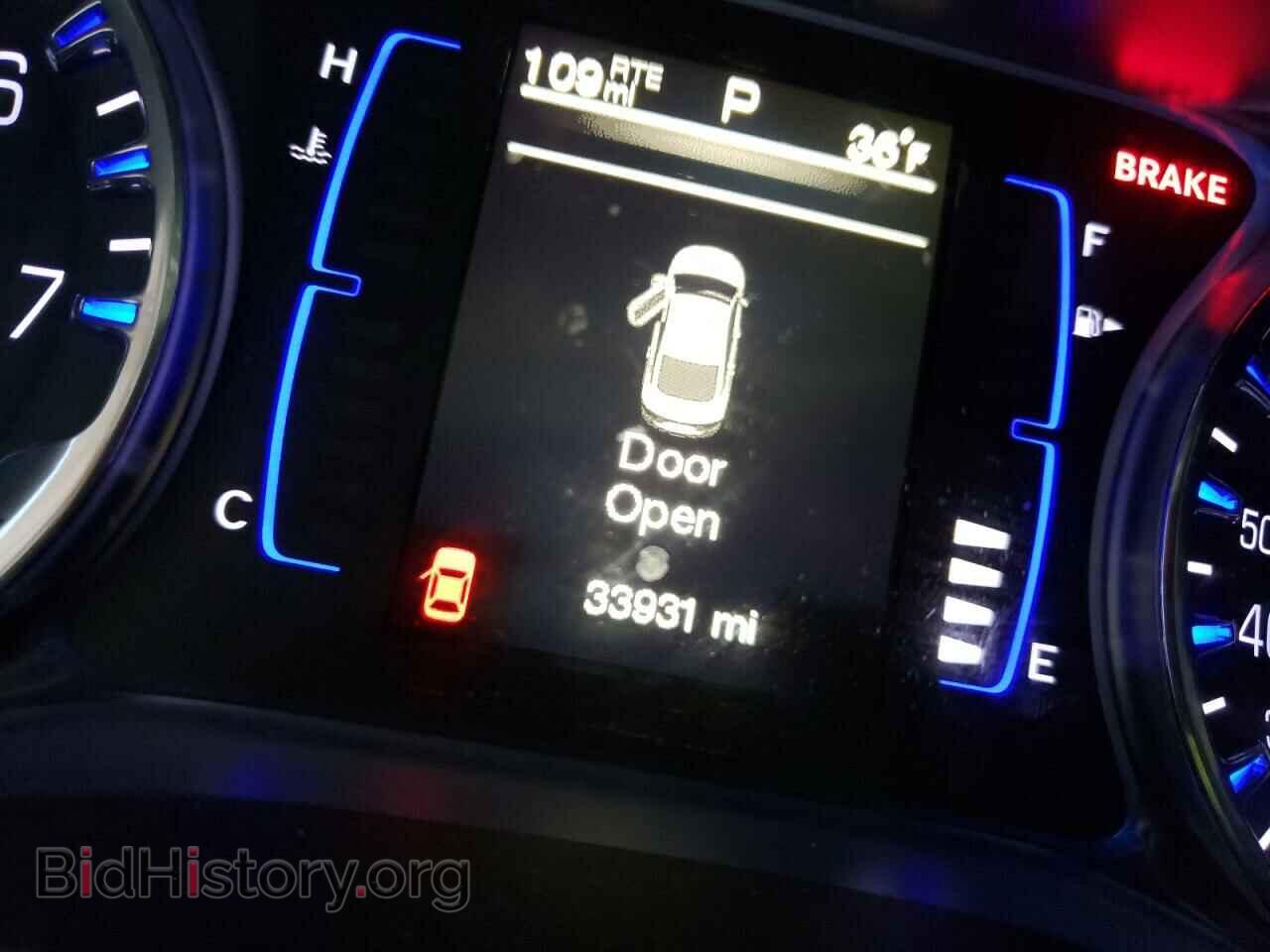 2015 CHRYSLER 200 - VIN: 1C3CCCAB9FN716305 - Фото 8
