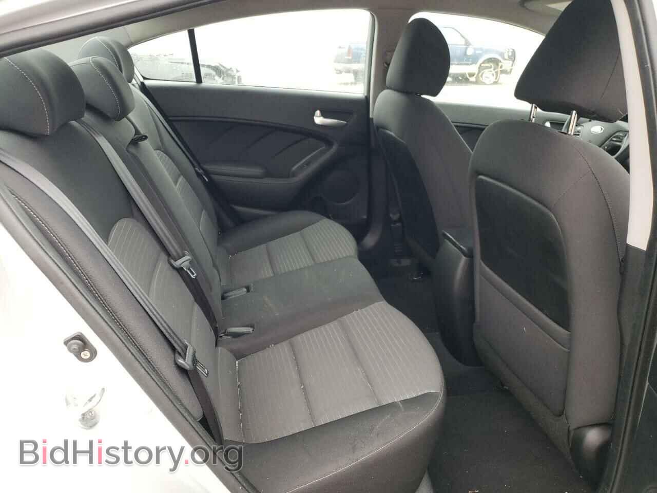 2017 KIA FORTE - VIN: 3KPFL4A78HE063046 - Фото 6