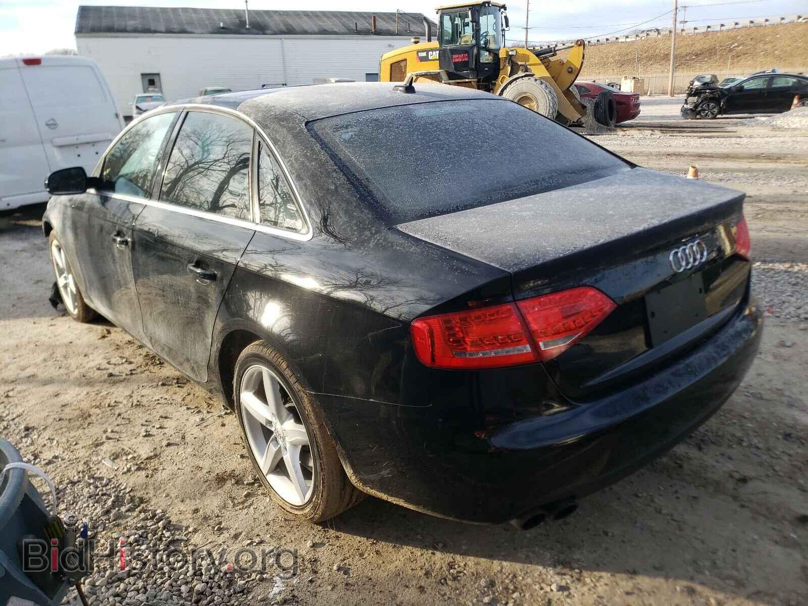 2010 AUDI A4 - VIN: WAUFFAFLXAN052382 - Фото 3