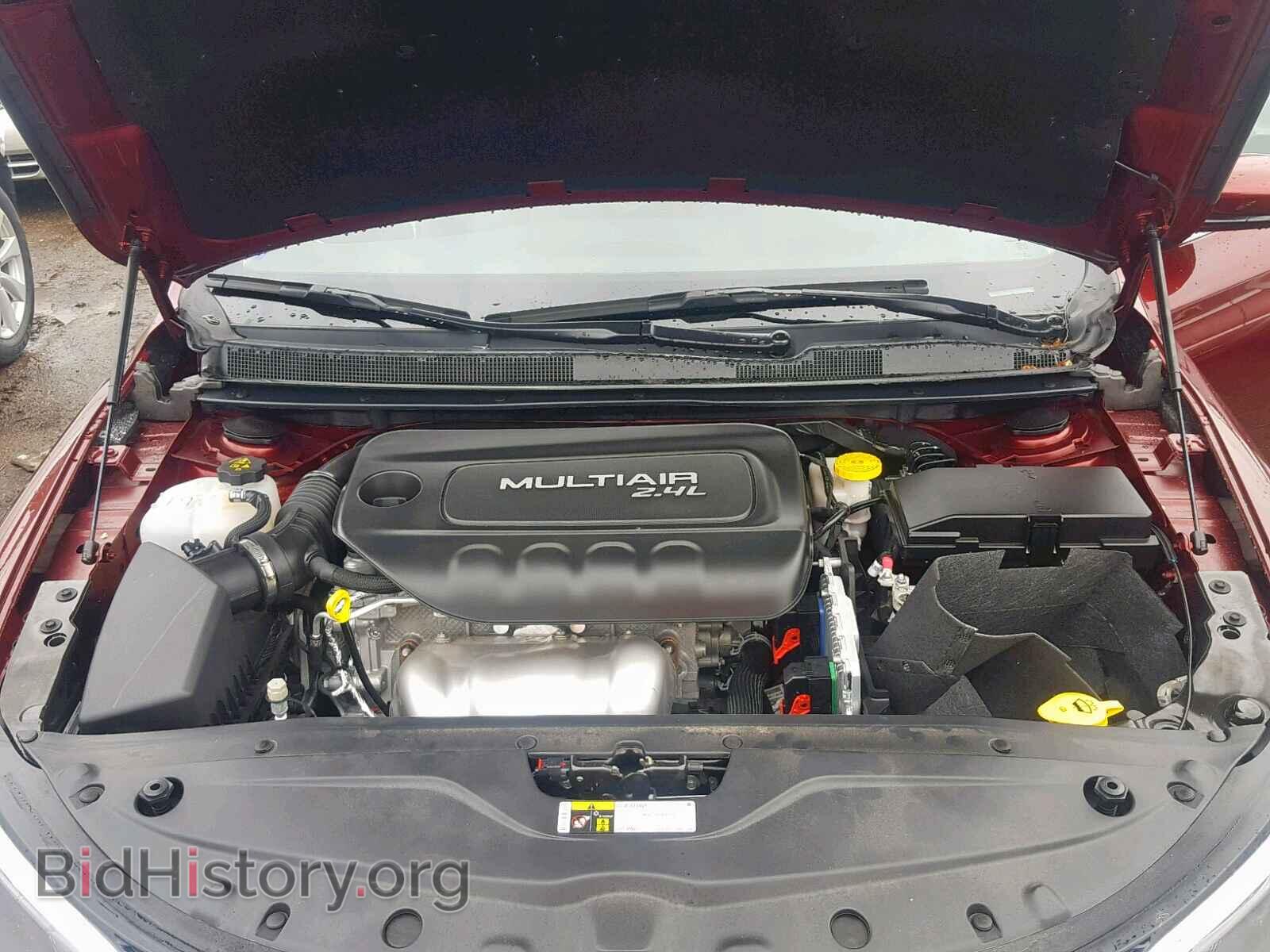 2016 CHRYSLER 200 - VIN: 1C3CCCCBXGN109845 - Photo 7