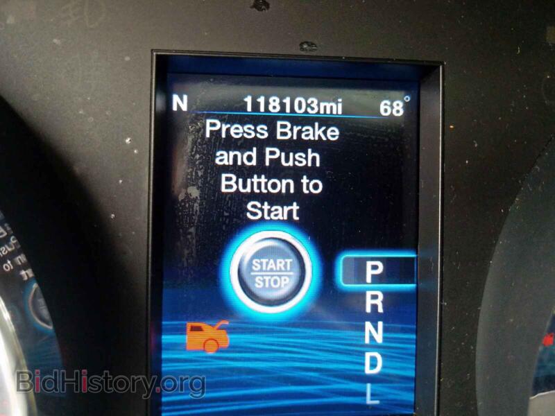 2012 Chrysler 300 (VIN 2C3CCACG6CH173366) — photo 8 of 10