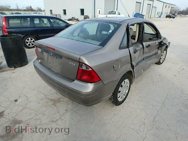 2005 FORD FOCUS - VIN: 1FAFP34N85W141664 - Фото 4