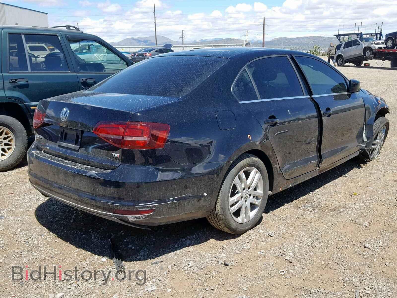 2017 VOLKSWAGEN JETTA - VIN: 3VW2B7AJ9HM210542 - Фото 4