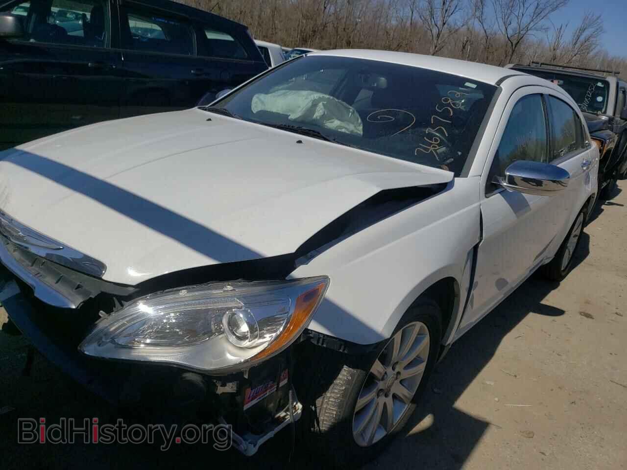 2013 CHRYSLER 200 - VIN: 1C3CCBCG4DN514973 - Photo 2
